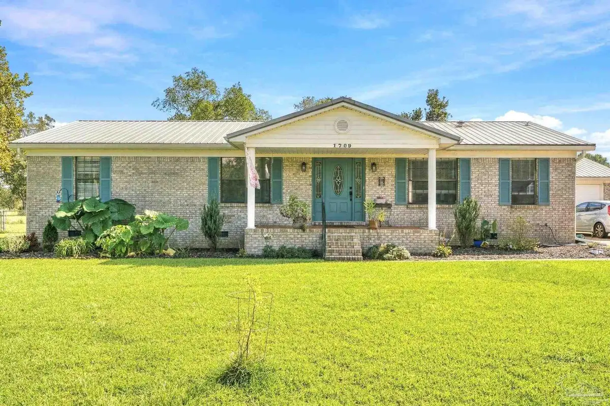 1709 Crest Ln, Molino, FL 32577 - #1