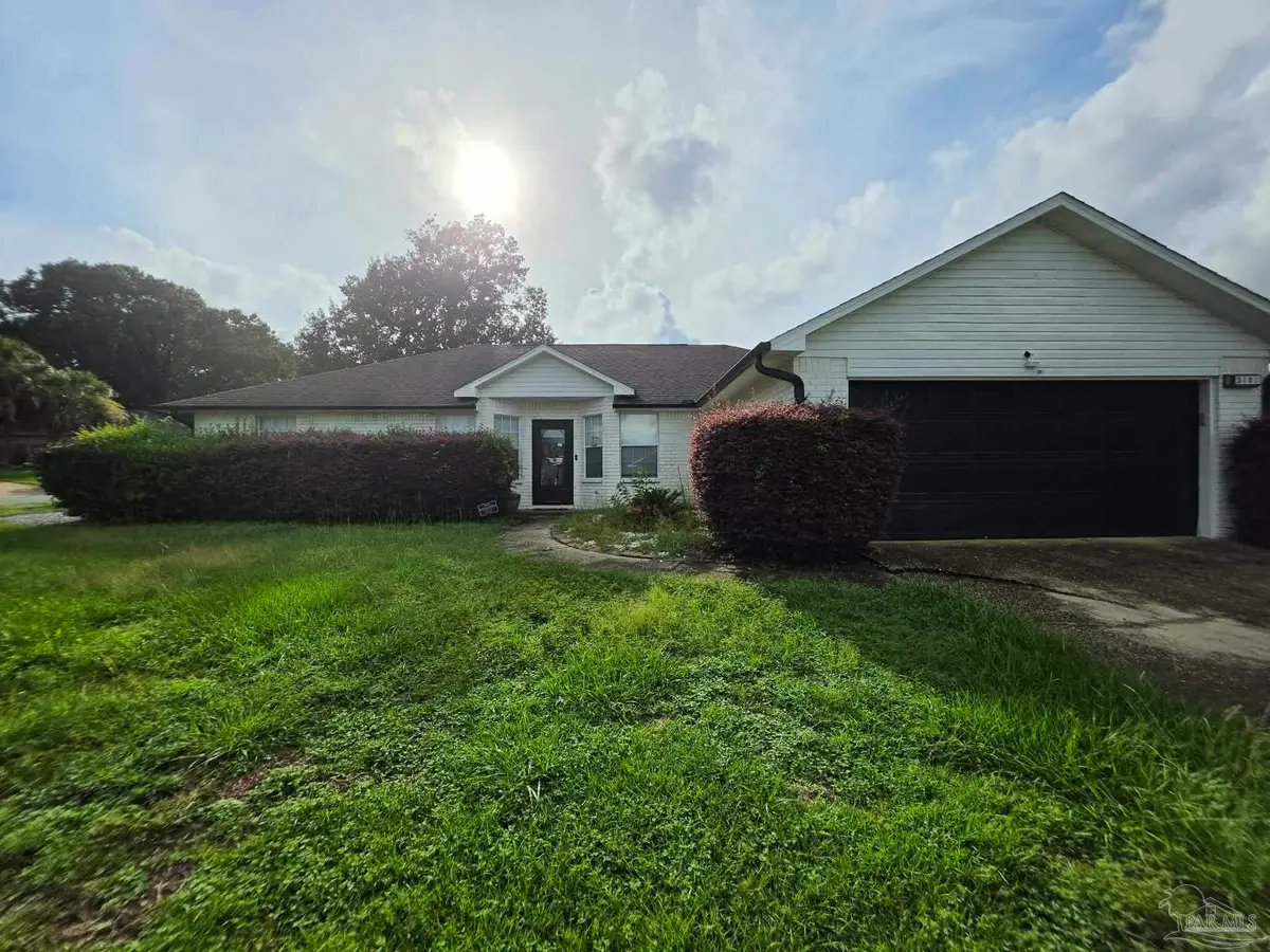 3101 Lost Creek Dr, Cantonment, FL 32533 - #1