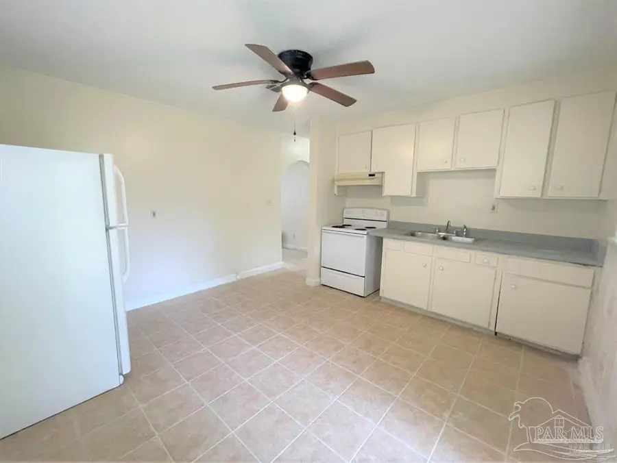 112 Myrtlewood Dr, Pensacola, FL 32503 - #3