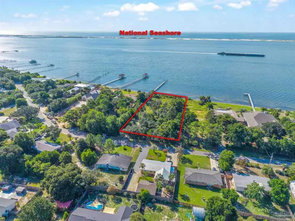 11221 Seaglade Dr, Pensacola, FL 32507