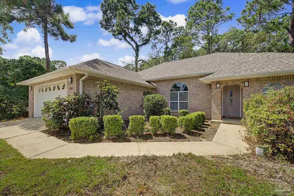 2419 Basswood Dr, Navarre, FL 32566