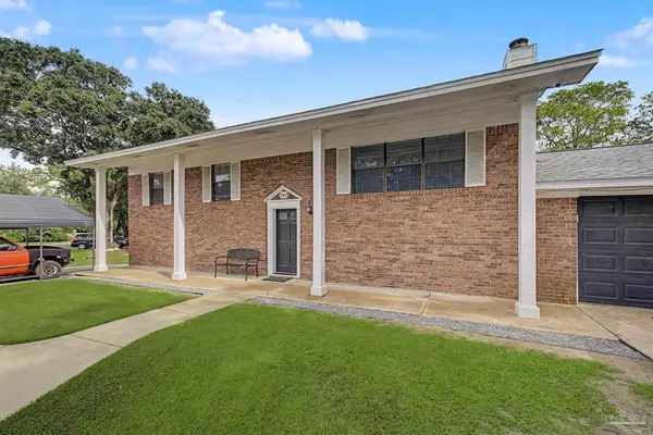 7807 Bay Meadows Ct, Pensacola, FL 32507
