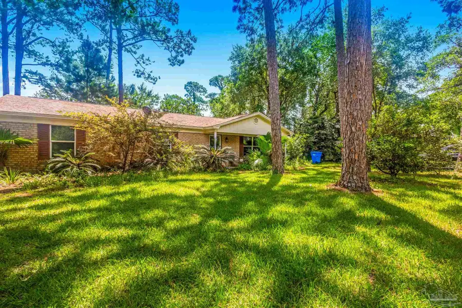 1370 Bayshore Ct, Gulf Breeze, FL 32563 - #2
