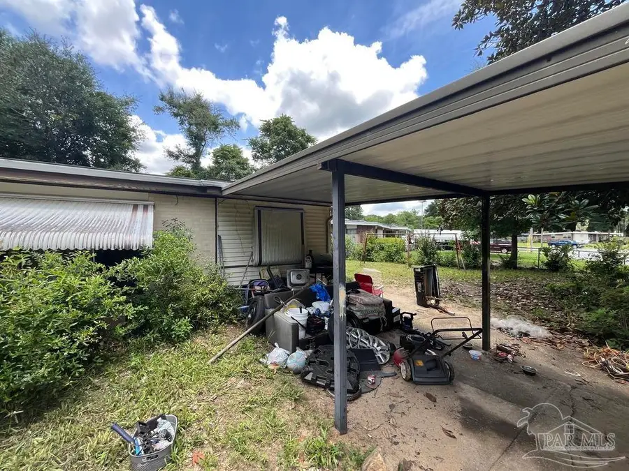 6464 Robin Ave, Milton, FL 32570 - #3