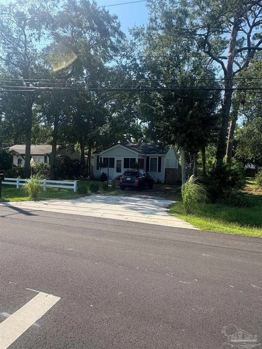 317 E Winthrop Ave, Pensacola, FL 32507 - #2