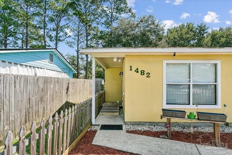 1482 S Fairfield Dr, Pensacola, FL 32507 - #3