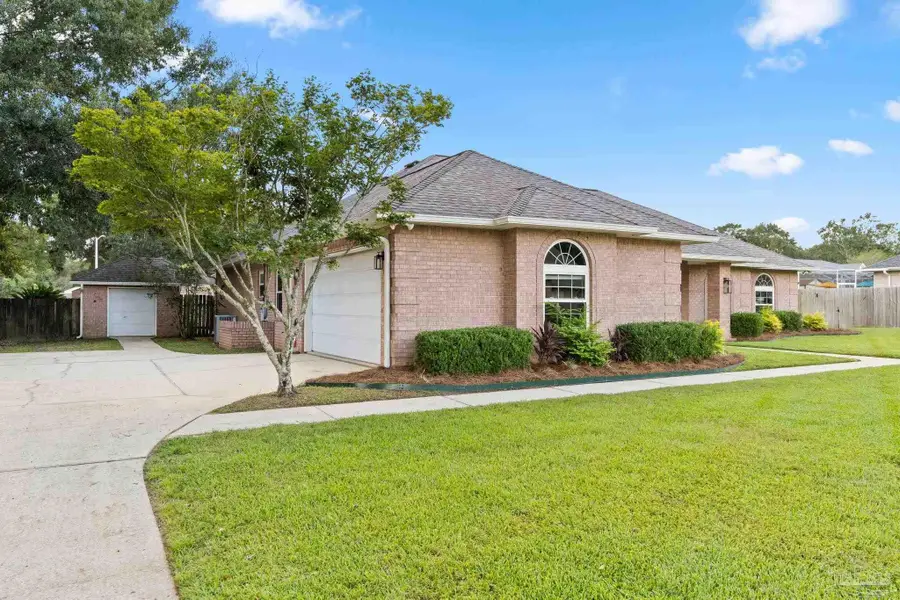 1017 Bushwood Dr, Cantonment, FL 32533 - #3