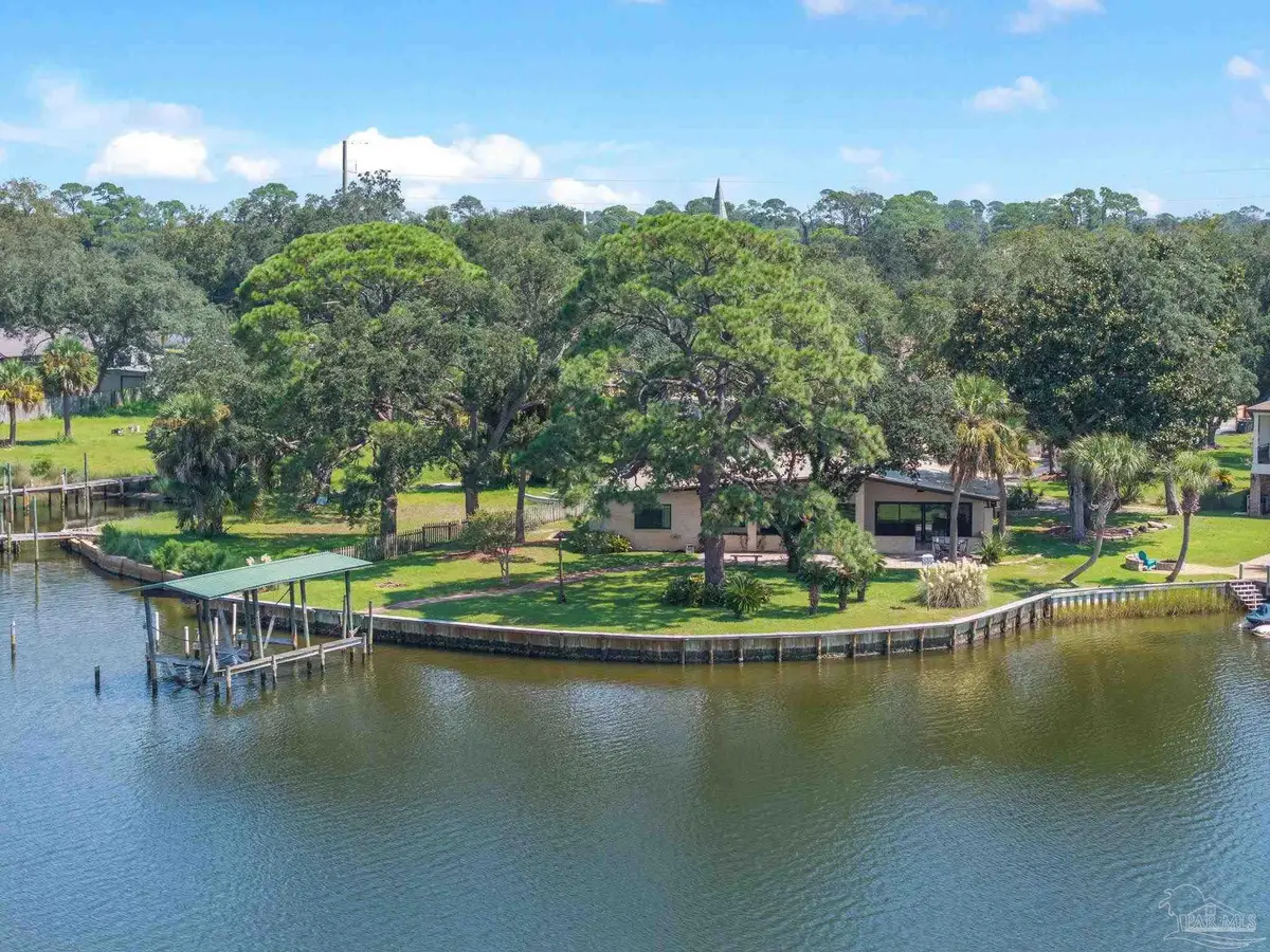 427 Vancouver St, Pensacola, FL 32507 - #1