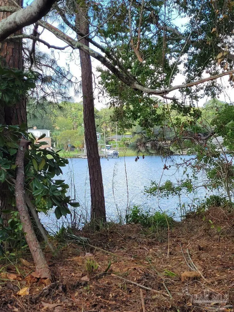 675 Tanglewood Dr, Pensacola, FL 32503 - #1