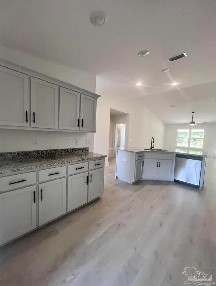 7660 Pine Bark St, Milton, FL 32583 - #3