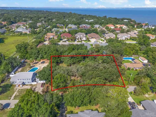 1311 Windsor Park Rd, Gulf Breeze, FL 32563