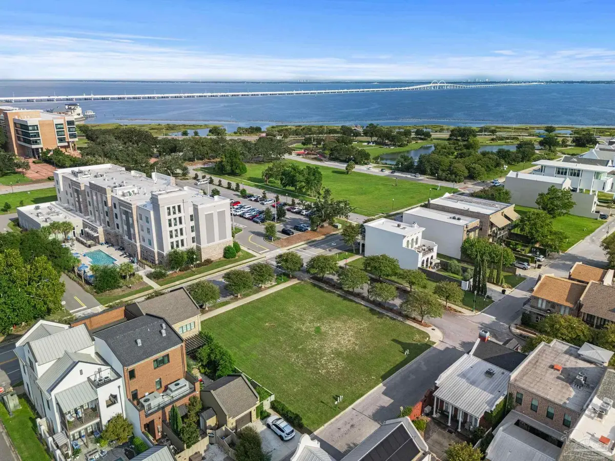 19 North 9th Ave, Pensacola, FL 32502 - #1