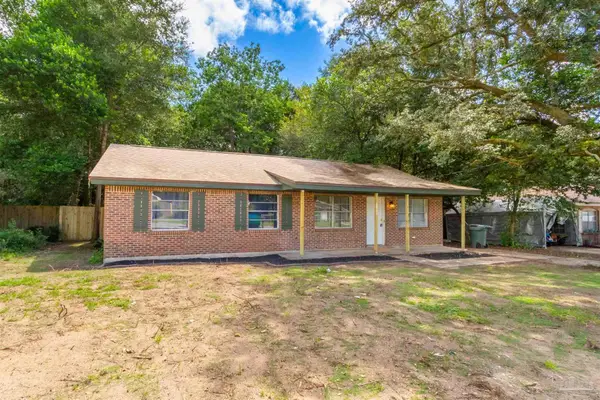 5800 Avondale Rd, Pensacola, FL 32526