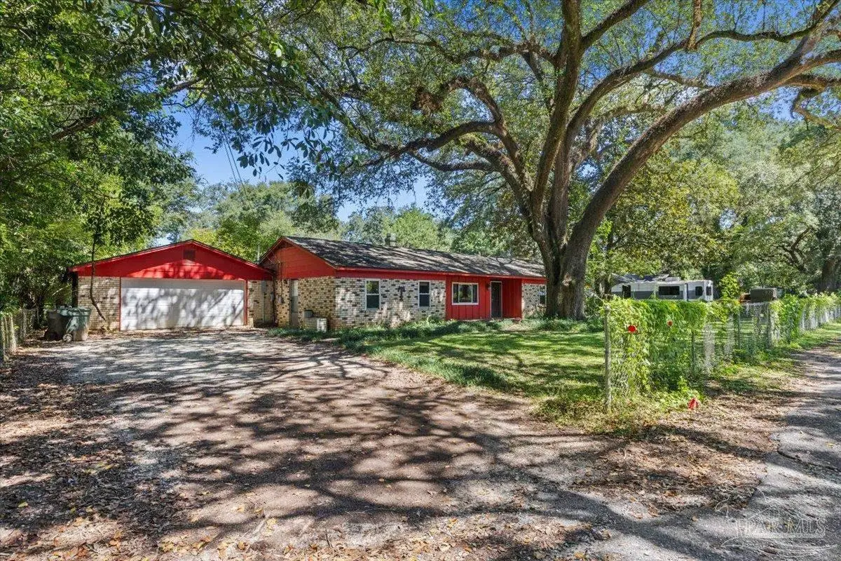 632 Powell St, Pensacola, FL 32534 - #1