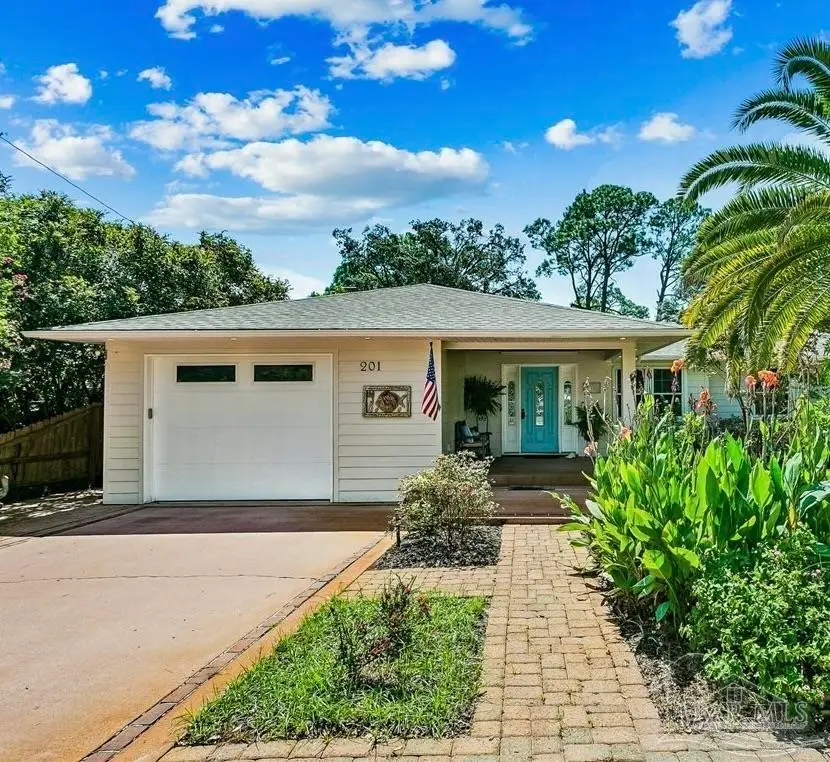 201 Edgewater Dr, Pensacola, FL 32507 - #2