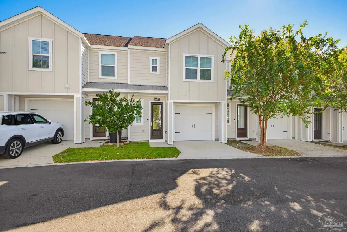 242 Junction Ave, Pensacola, FL 32502 - #1