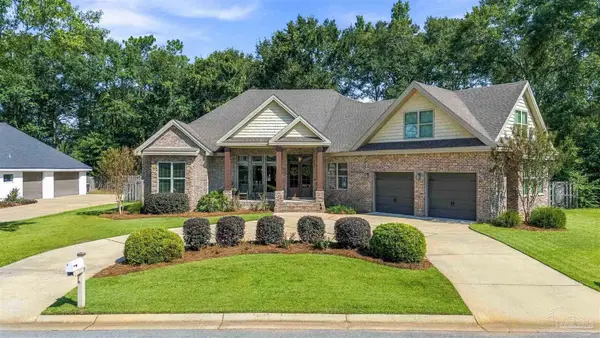 548 Tillage Dr, Cantonment, FL 32533