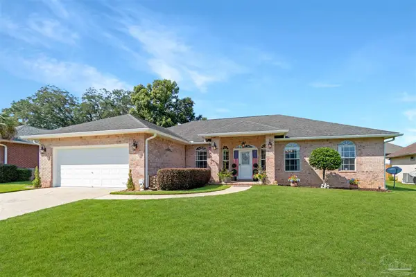 3312 Holt Cir, Pensacola, FL 32526