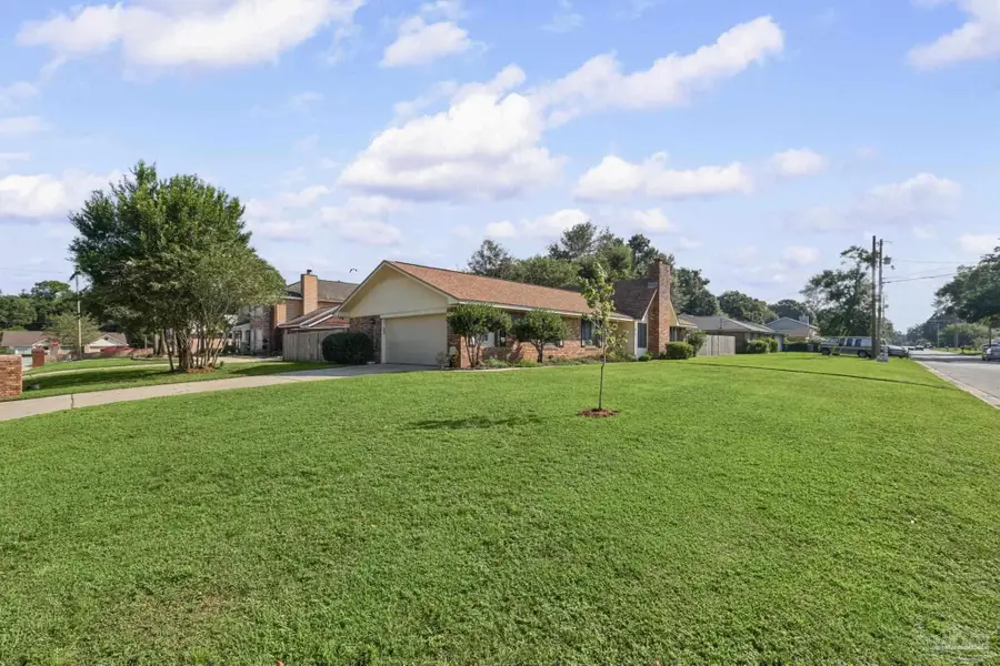 873 Valley Ridge Cir, Pensacola, FL 32514 - #2