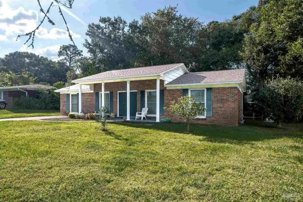 6281 Audubon Dr, Pensacola, FL 32504