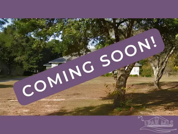 2070 E Roberts Rd, Pensacola, FL 32534