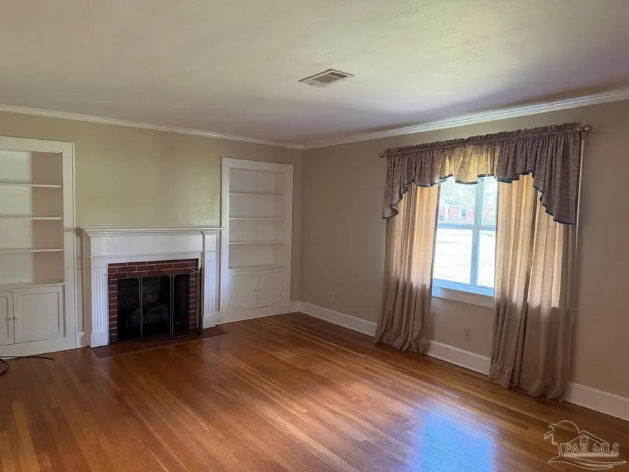 908 S Presley St, Atmore, AL 36502 - #3