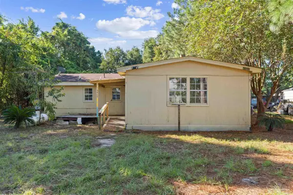 5417 Harmony Ln, Gulf Breeze, FL 32563