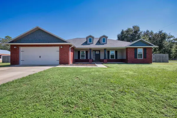 4902 Landmark Ln, Pace, FL 32571