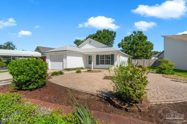 330 Hilburn Pl, Pensacola, FL 32504