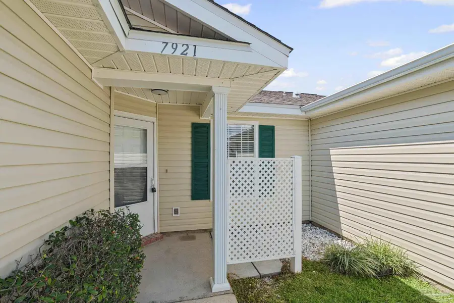 7921 Stonebrook Dr, Pensacola, FL 32514 - #2