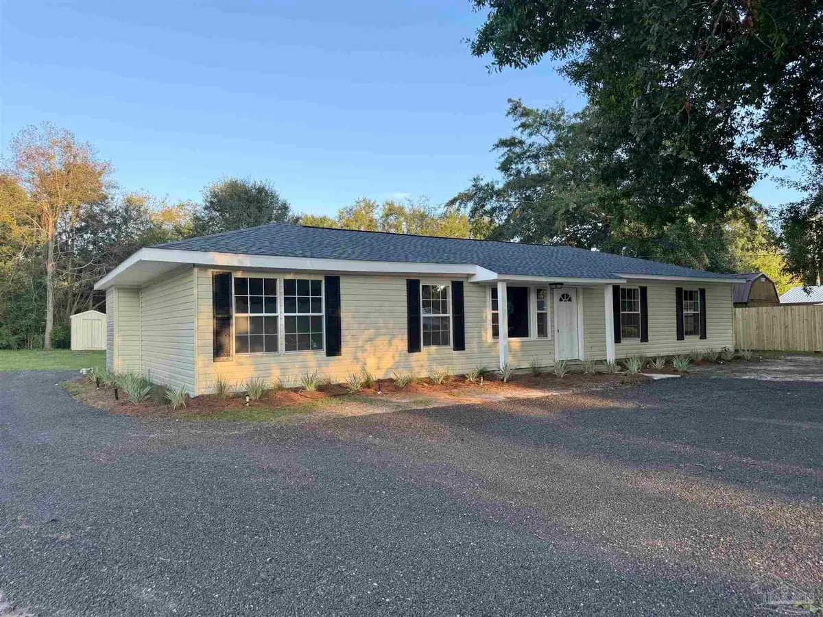 217 7th Ave, Atmore, AL 36502 - #1