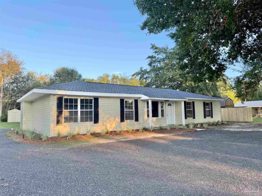 217 7th Ave, Atmore, AL 36502 - #2