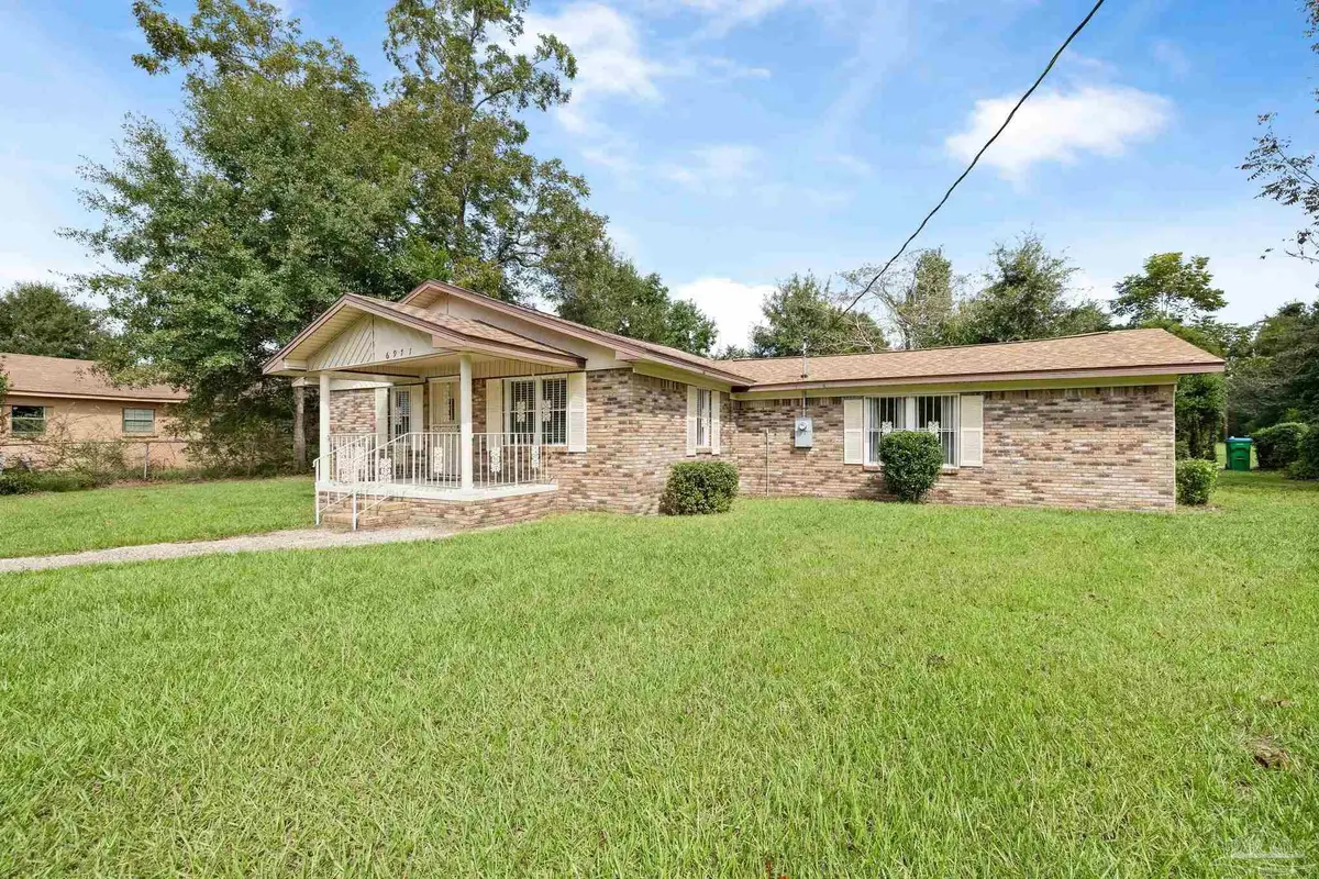6971 Jefferson Ave, Century, FL 32535 - #1
