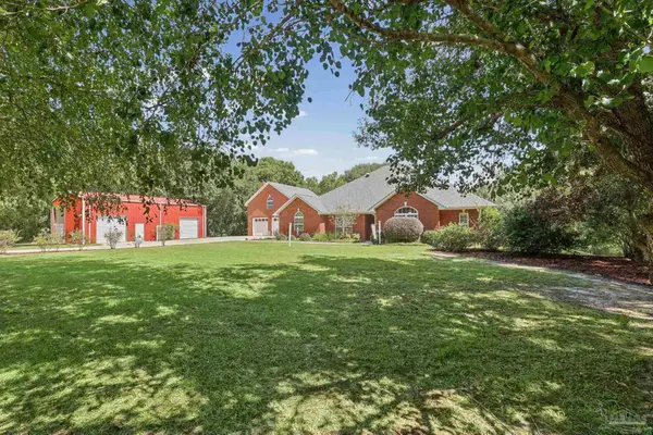 5404 Creek View Ln, Pace, FL 32571