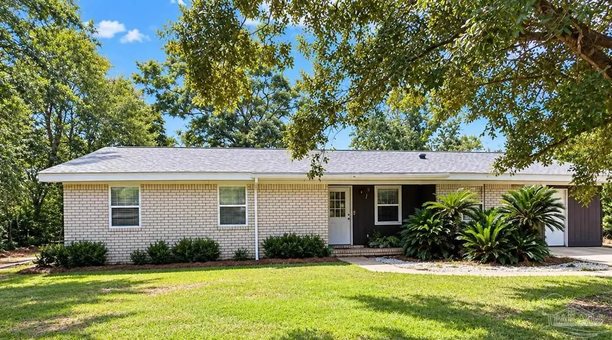 4201 Queens Ct, Pace, FL 32571 - #1
