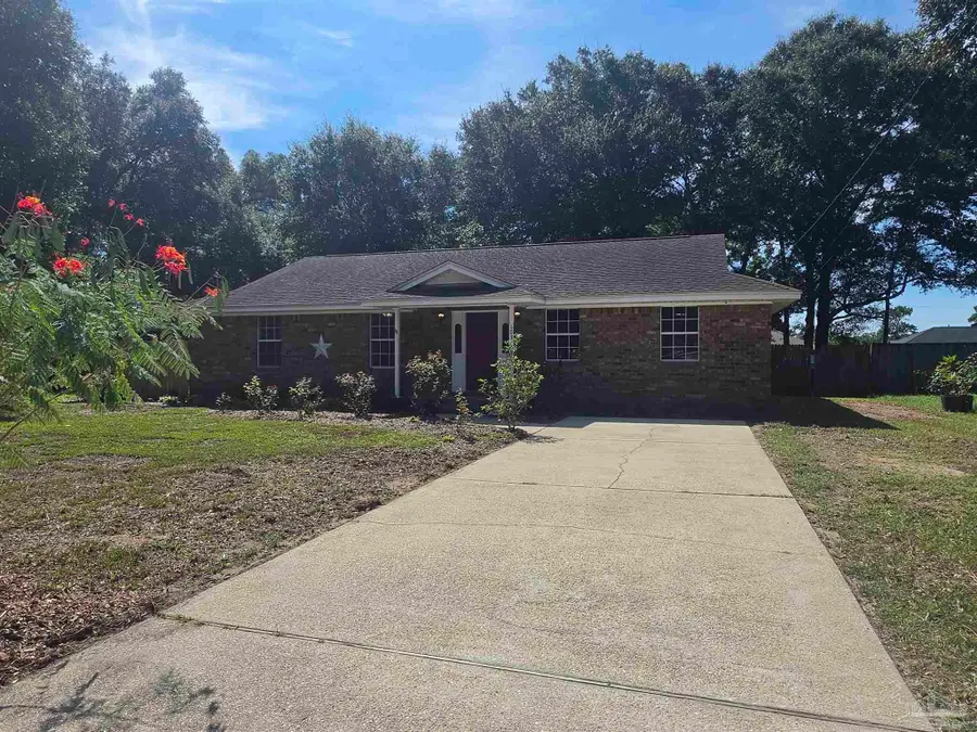 6031 Hamilton Bridge Rd, Milton, FL 32570 - #2
