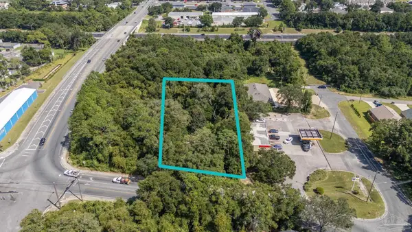 6006 Hilburn Rd, Pensacola, FL 32504