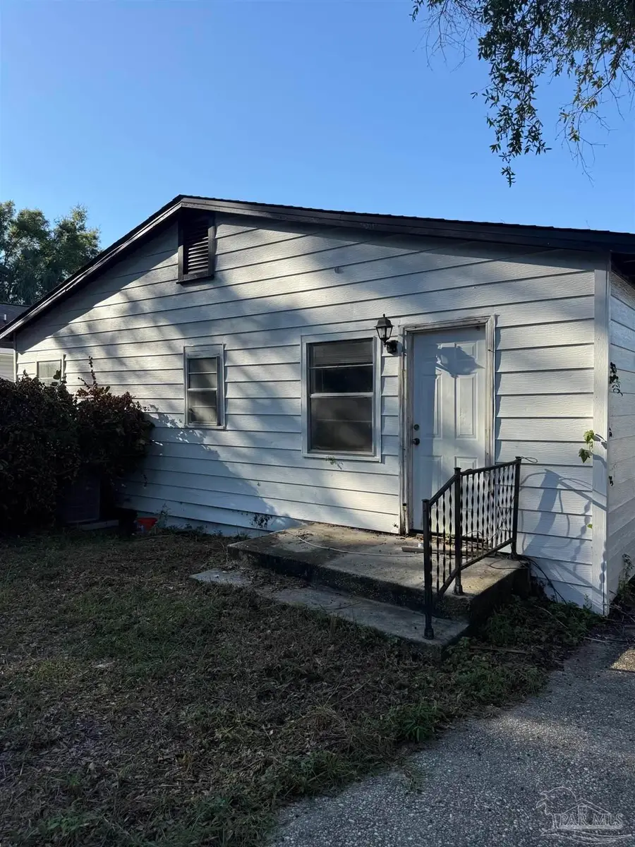 1111 W Lloyd St, Pensacola, FL 32501 - #3