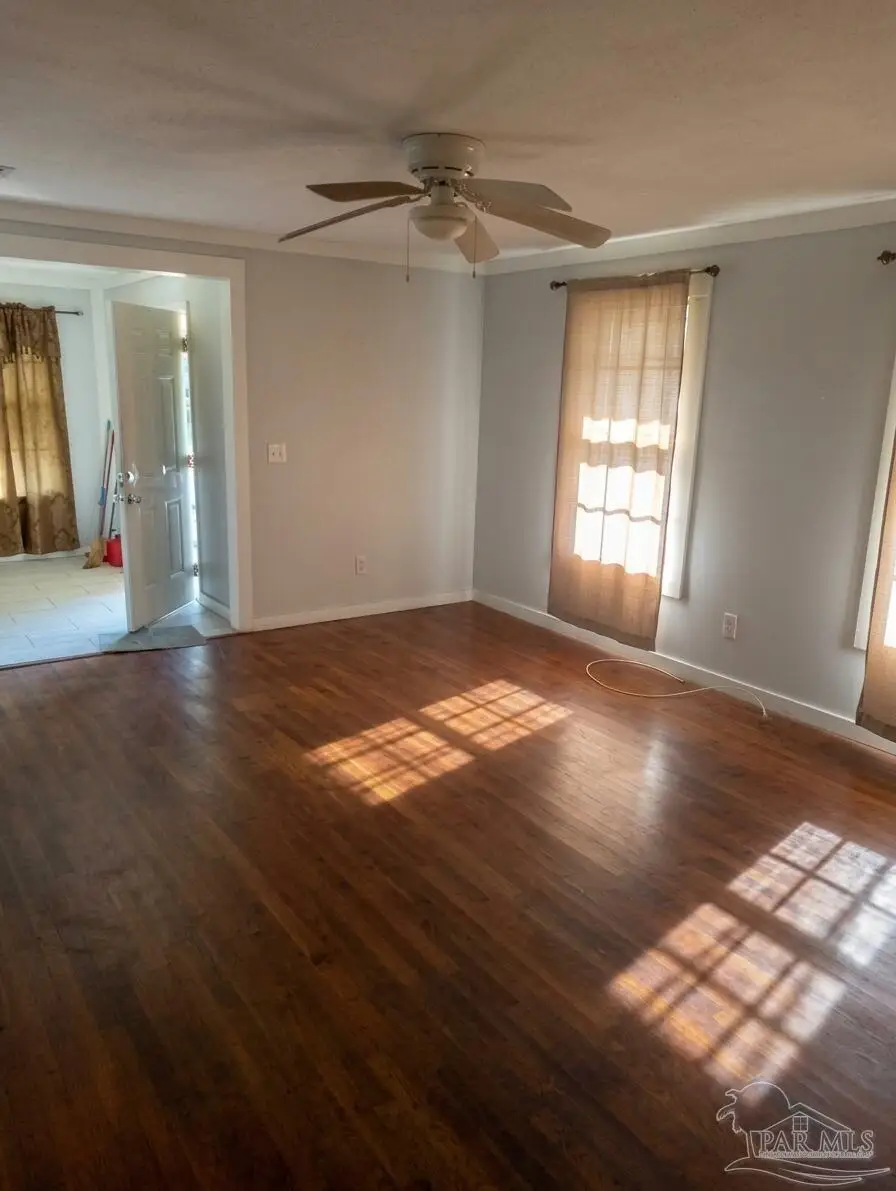 3424 W Brainerd St, Pensacola, FL 32505 - #2