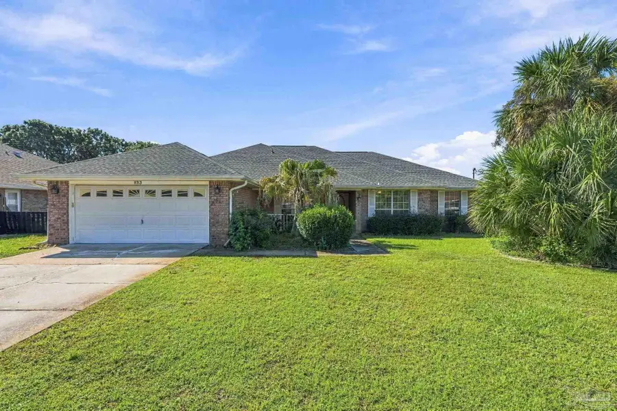 8213 Hartington Dr, Navarre, FL 32566 - #2