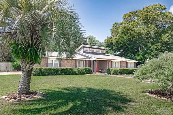 3495 Brookshire Dr, Pensacola, FL 32504