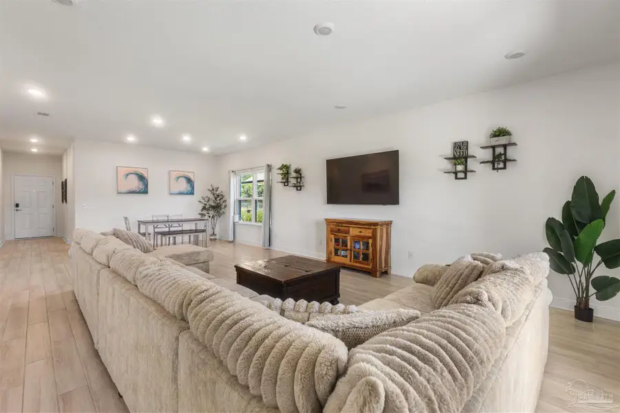 5023 Vanerka Dr, Gulf Breeze, FL 32563 - #2