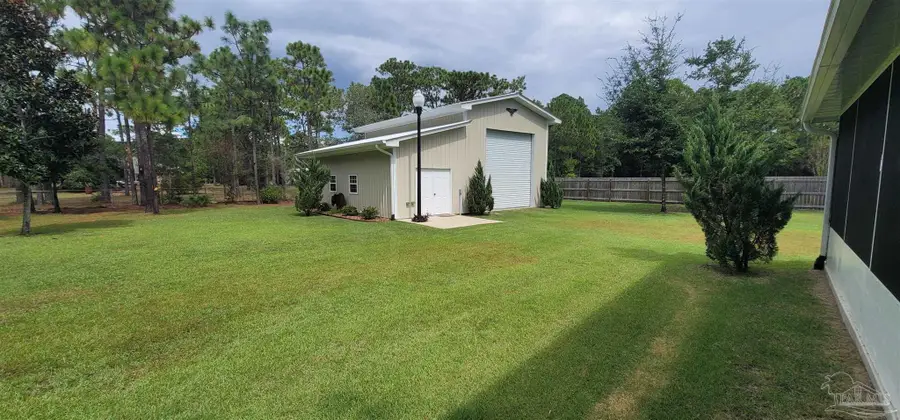 8962 Deer Ln, Navarre, FL 32566 - #2