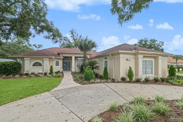 4100 Bamboo Dr, Pensacola, FL 32526