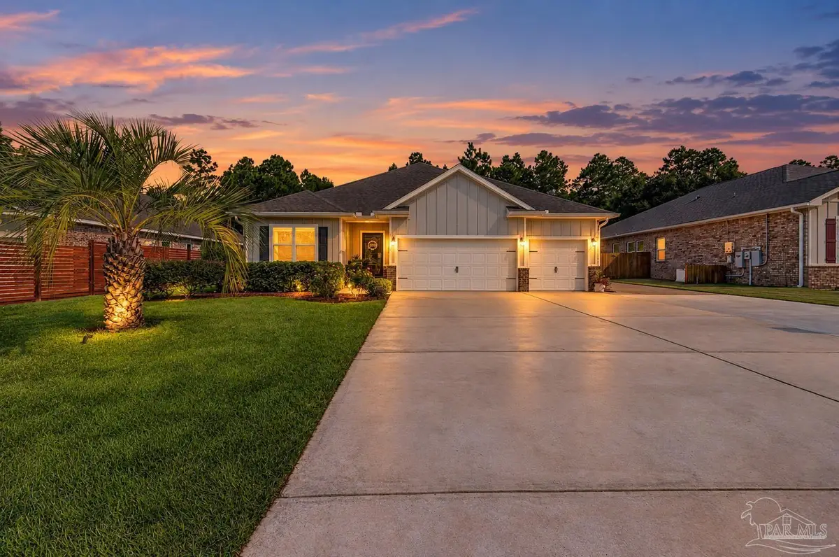 8024 Silver Maple Dr, Milton, FL 32583 - #1