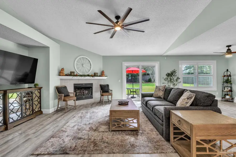 2516 Southern Oaks Dr, Cantonment, FL 32533 - #3