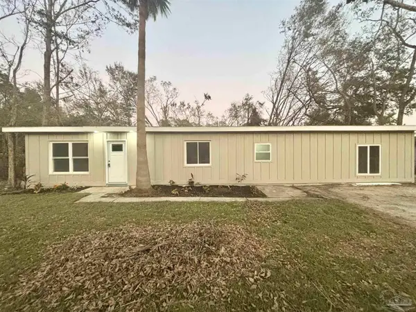 3164 Atlas Dr, Milton, FL 32583