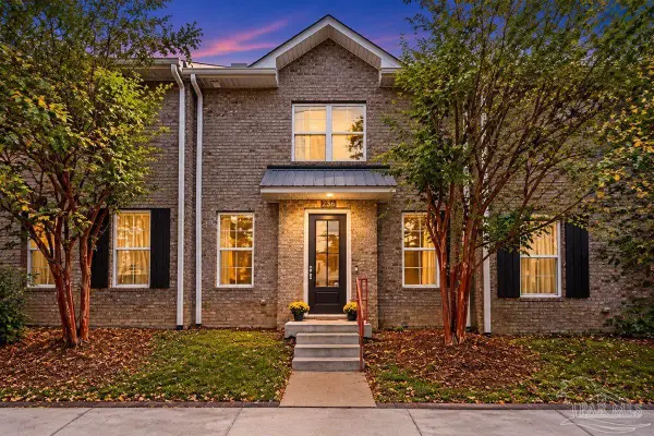236 Devilliers St, Pensacola, FL 32502