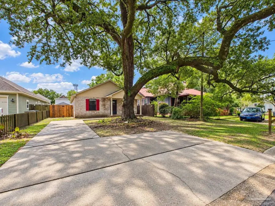1215 E Brainerd St, Pensacola, FL 32501 - #2
