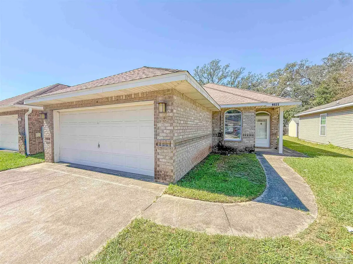 6021 Champion Oaks Dr, Pensacola, FL 32526 - #1